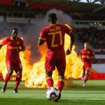 El intenso enfrentamiento del Galatasaray con el AZ Alkmaar enciende el campo